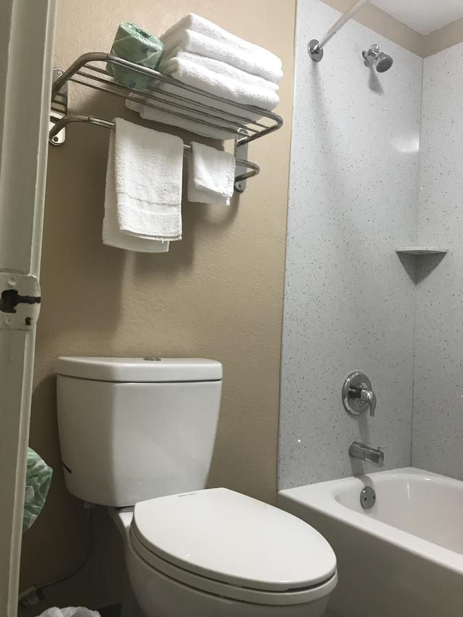 Siesta Inn Mcallen Eksteriør bilde