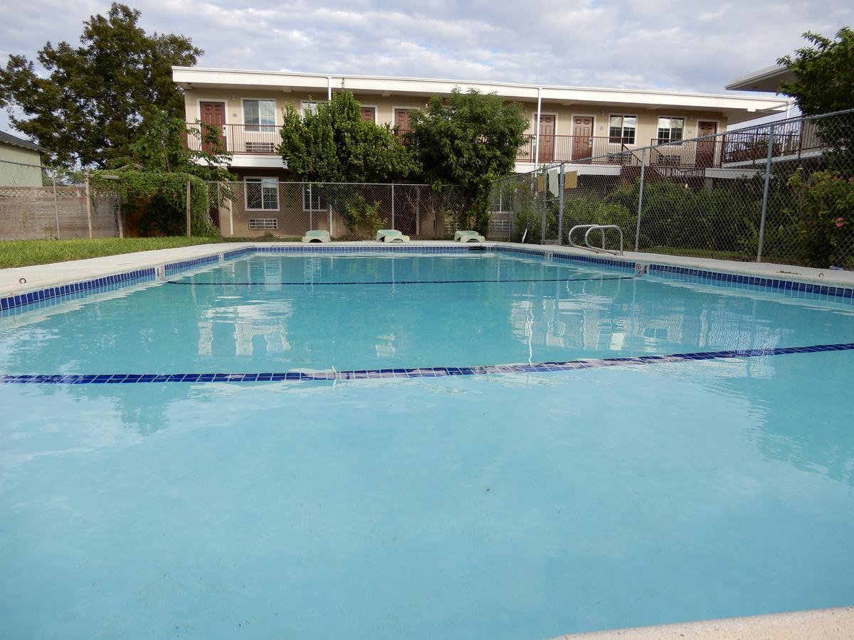 Siesta Inn Mcallen Eksteriør bilde